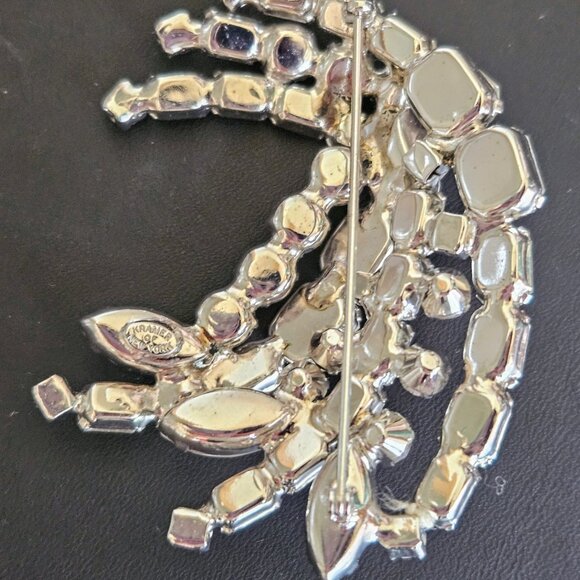 Vintage Kramer of New York Sparkling Clear Rhinestone Brooch Pin - Picture 7 of 8